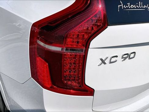 Used 2016 Volvo XC90 T6 Momentum AWD/4WD image 17