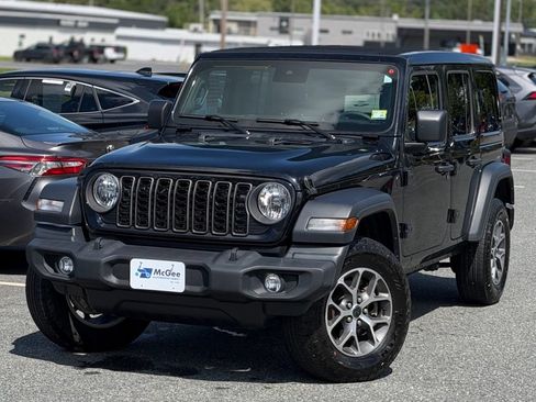 Used 2024 Jeep Wrangler Unlimited Sport AWD/4WD image 1
