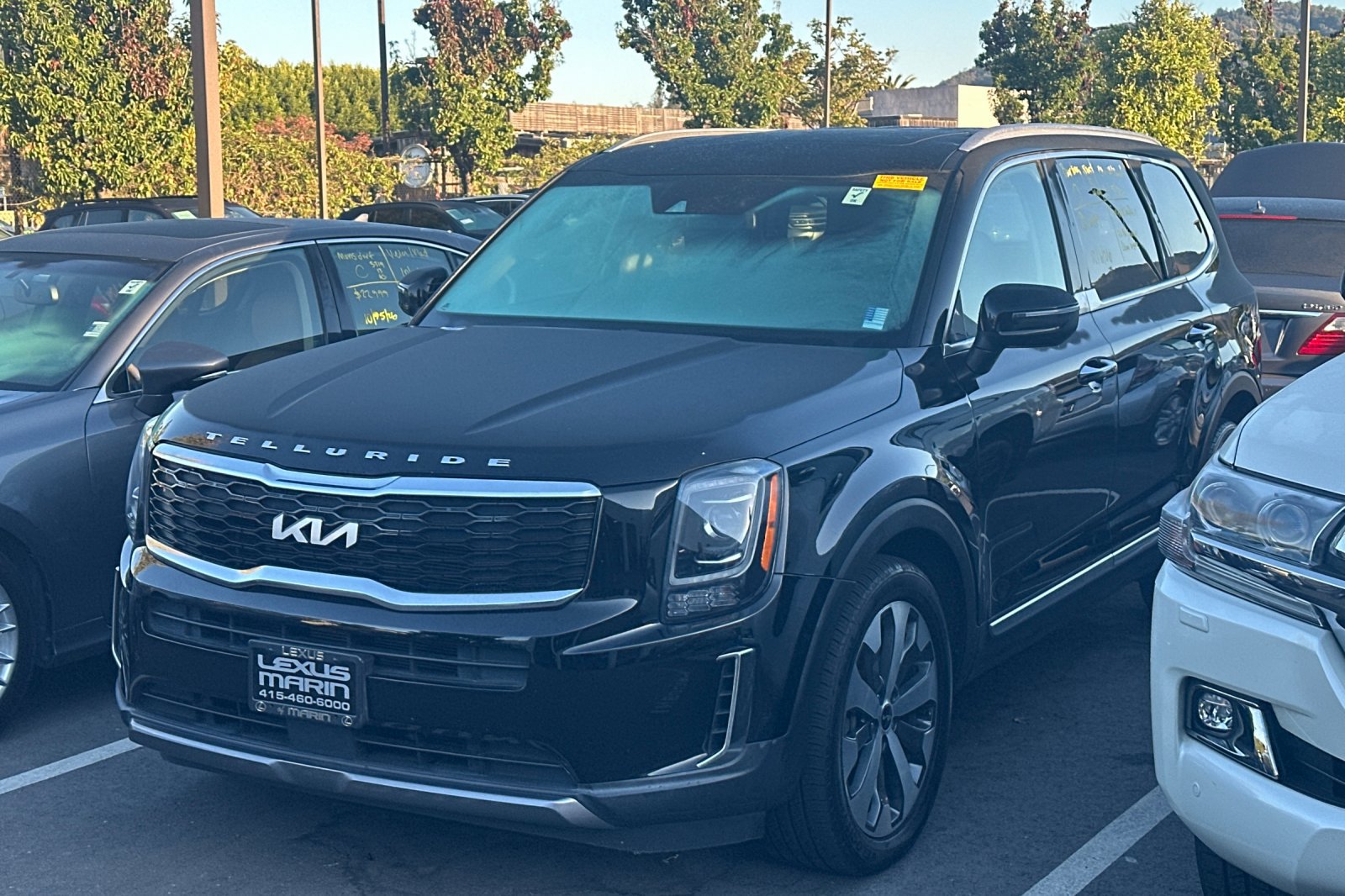 Used 2022 Kia Telluride S FWD image 1