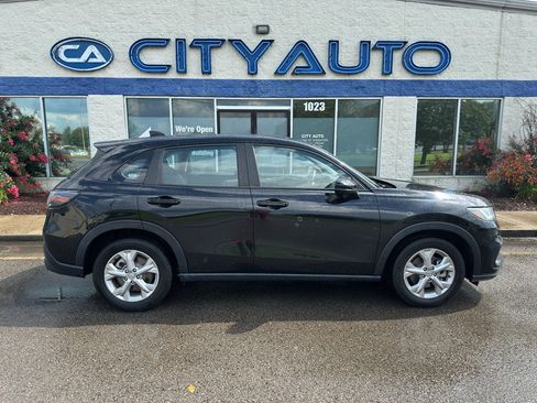 Used 2025 Honda HR-V LX image 3