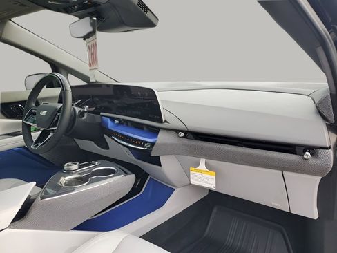 New 2026 Cadillac Optiq Sport 1 image 14