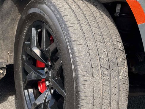 Certified 2023 Chevrolet Tahoe RST w/ RST Performance Edition AWD/4WD image 29
