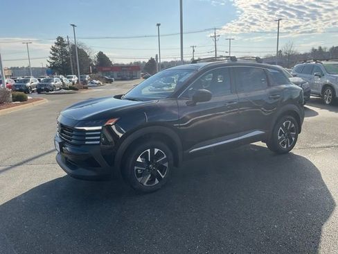 New 2026 Nissan Kicks SV w/ Cold Weather Package image 3