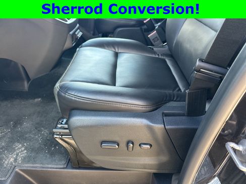 Used 2022 Ford Transit 250 Medium Roof w/ Upfitter Package image 22