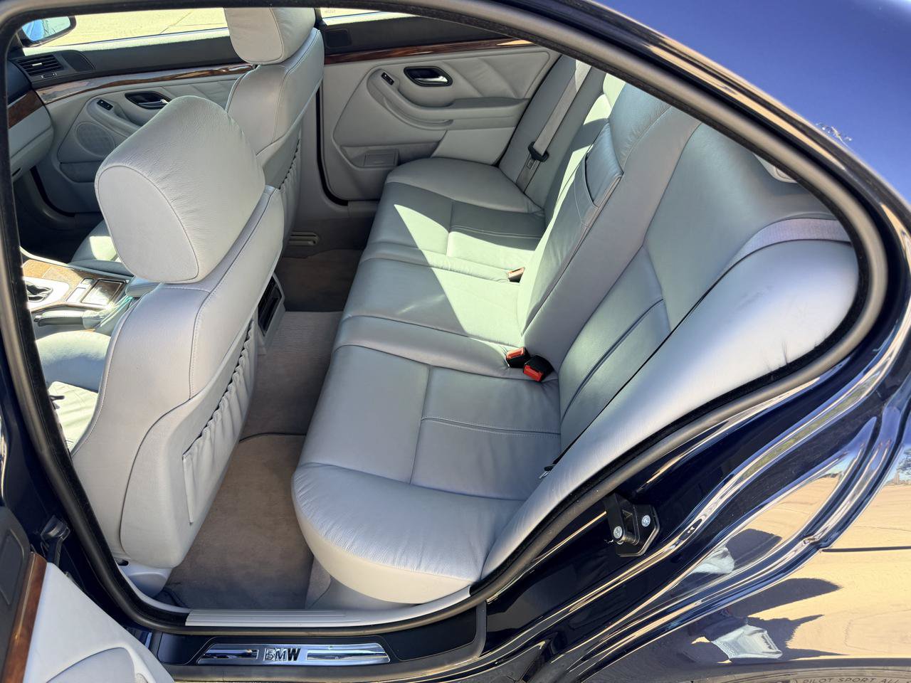 Used 2001 BMW 540i Sedan RWD image 28