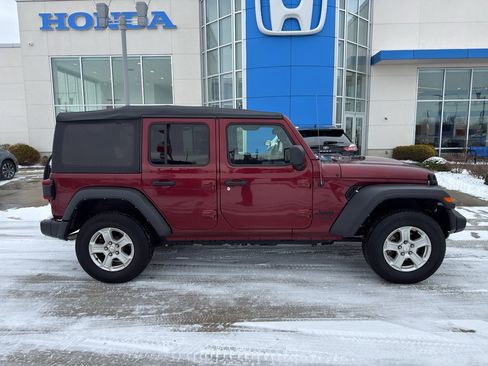 Used 2021 Jeep Wrangler Unlimited Sport image 4