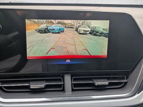 New 2026 Chevrolet Trax LT w/ Driver Confidence Package image 12