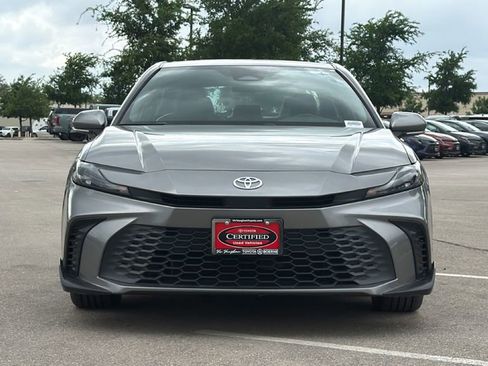 Certified 2025 Toyota Camry SE image 2