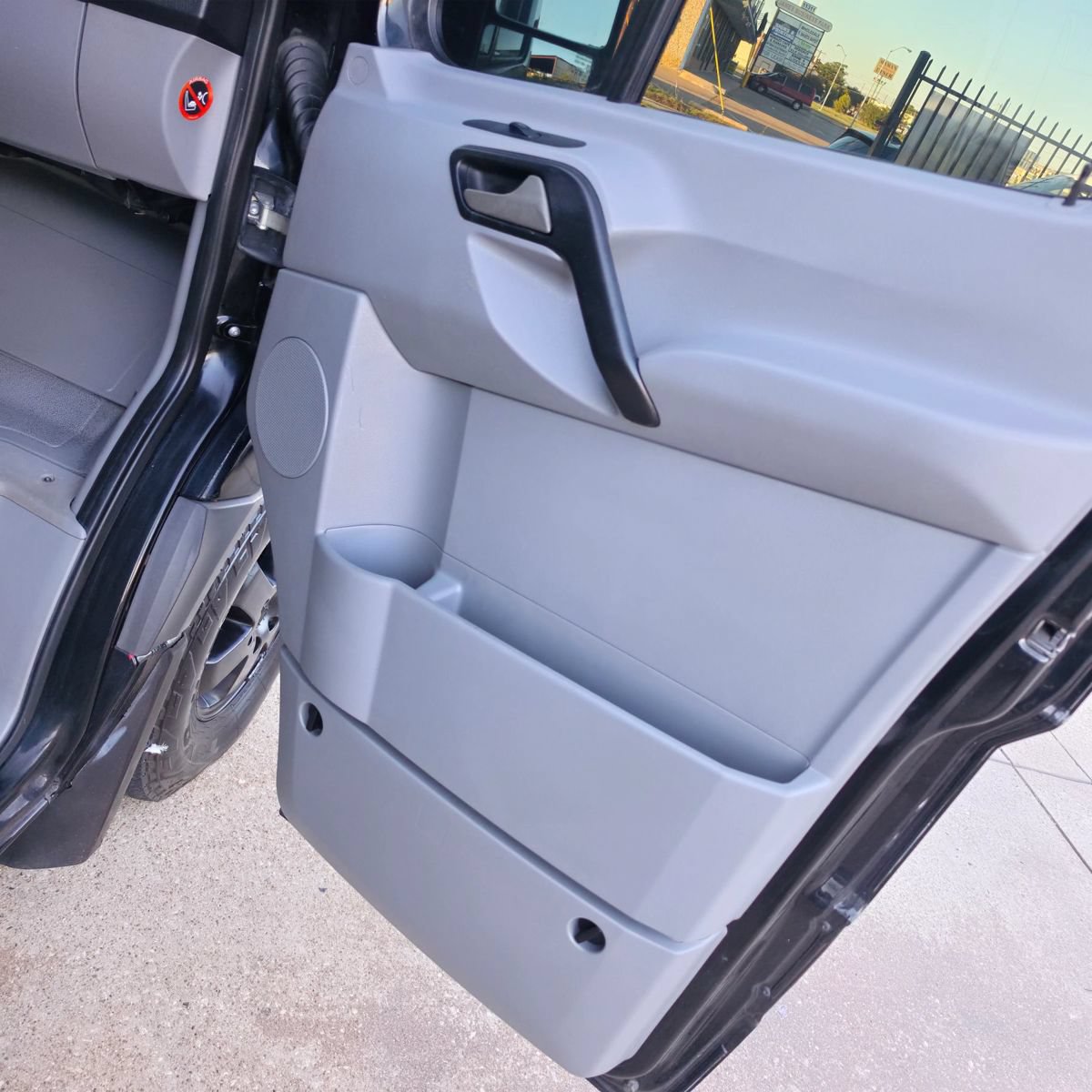 Used 2013 Mercedes-Benz Sprinter 2500 image 19