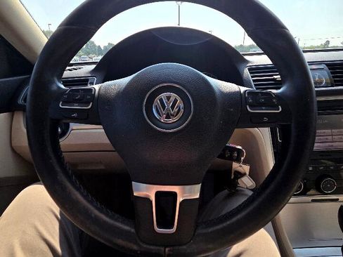 Used 2013 Volkswagen Passat 2.5 SE image 17