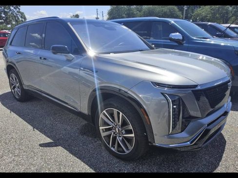 Used 2026 Cadillac Vistiq Sport AWD/4WD image 7