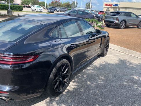 Used 2018 Porsche Panamera 4S AWD/4WD image 3