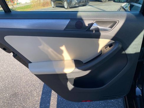 Used 2013 Volkswagen Jetta TDI image 21
