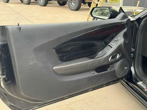 Used 2015 Chevrolet Camaro SS w/ Commemorative Special Edition RWD image 9