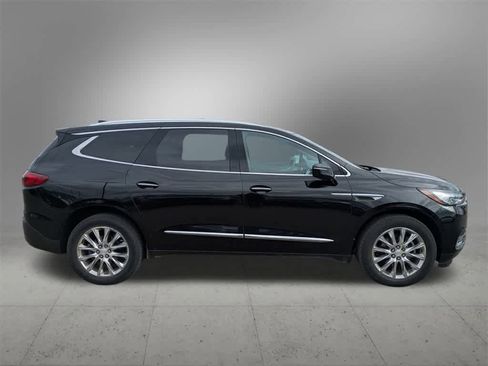 Used 2018 Buick Enclave Premium w/ Experience Buick Package image 6