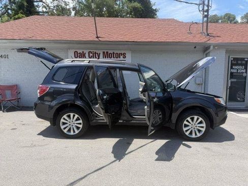 Used 2012 Subaru Forester 2.5X Limited AWD/4WD image 10