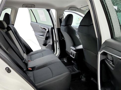Used 2023 Toyota RAV4 LE image 18