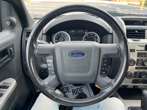 Used 2012 Ford Escape XLT image 17