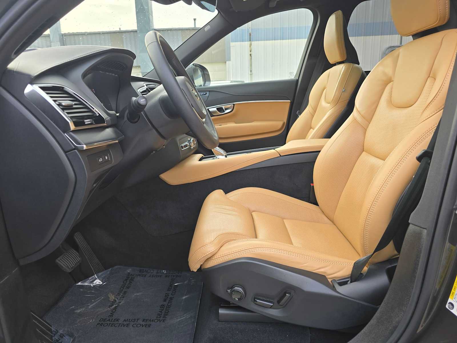 Certified 2024 Volvo XC90 T8 Ultimate w/ Protection Package Premier AWD/4WD image 21