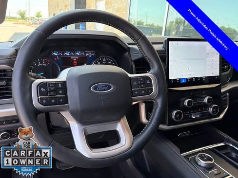 Used 2023 Ford Expedition XLT RWD image 12
