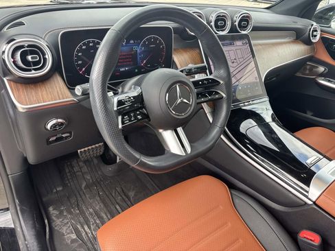 Used 2023 Mercedes-Benz GLC 300 GLC 300 image 18