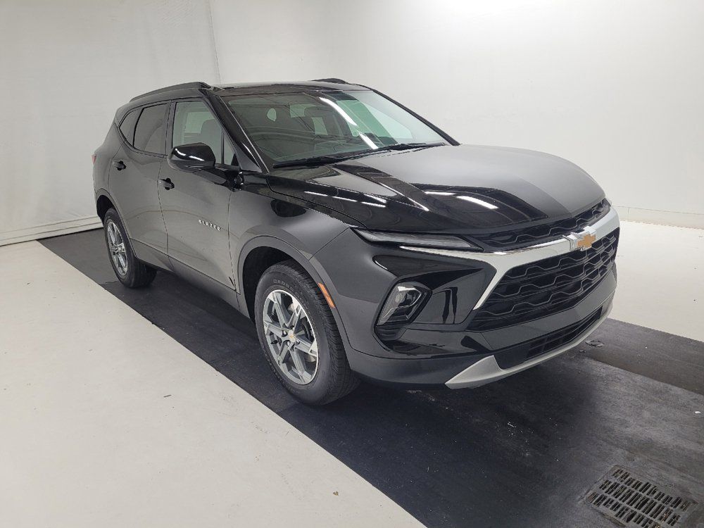 Used 2024 Chevrolet Blazer LT w/ Convenience Package FWD image 13