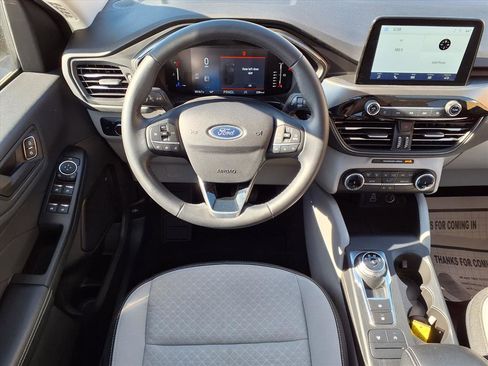 Used 2024 Ford Escape Active image 3