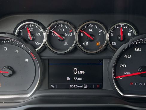 Used 2023 Chevrolet Silverado 2500 LT AWD/4WD image 15
