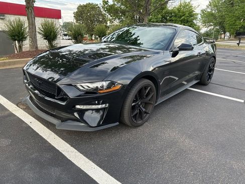 Used 2018 Ford Mustang GT Premium w/ GT Performance Package RWD image 3