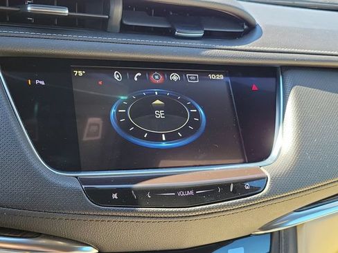 Used 2019 Cadillac XT5 FWD image 29