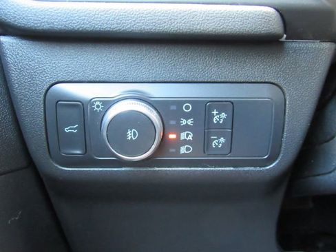 Used 2022 Ford Escape SEL image 32