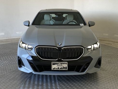 Used 2025 BMW 530i xDrive w/ M Sport Package image 5