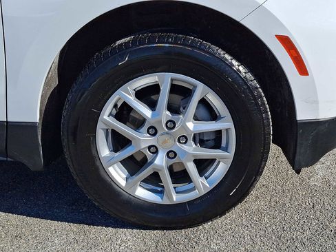 Used 2024 Chevrolet Equinox LT image 8