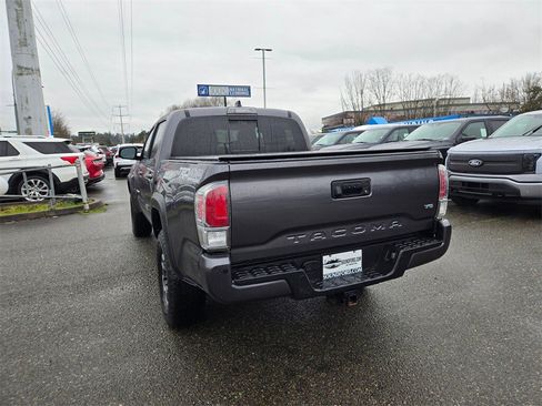 Used 2021 Toyota Tacoma TRD Off-Road w/ Technology Package image 7