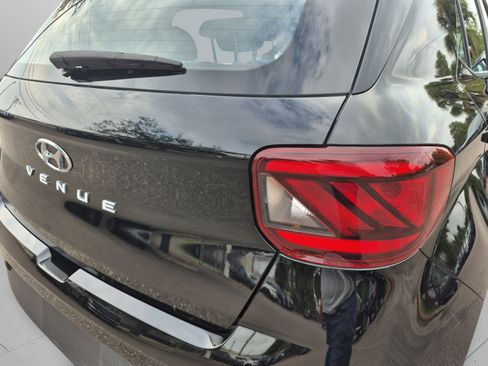 Used 2023 Hyundai Venue SEL w/ Cargo Package FWD image 33