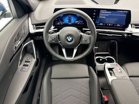 New 2026 BMW X1 xDrive28i w/ Technology Package AWD/4WD image 10