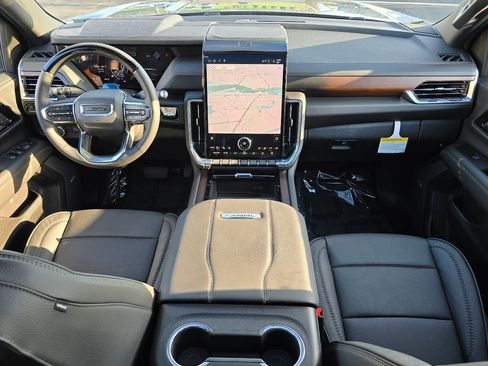 New 2026 GMC Yukon XL Denali w/ Advanced Technology Package image 29