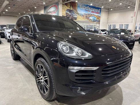 Used 2015 Porsche Cayenne S image 20