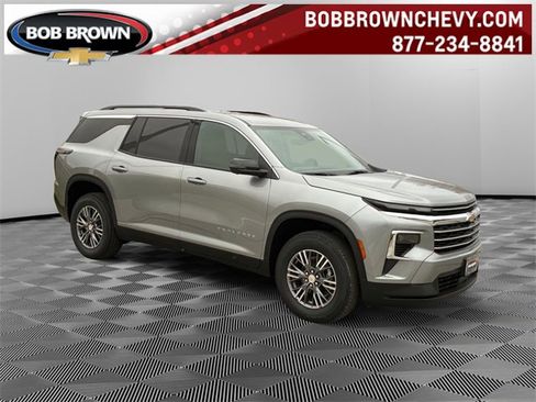 New 2026 Chevrolet Traverse LT w/ Driver Confidence Package image 1