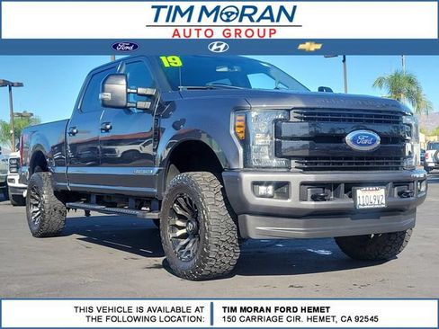Used 2019 Ford F250 Lariat AWD/4WD image 1