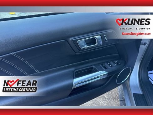 Used 2023 Ford Mustang Convertible RWD image 21