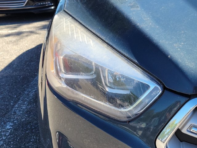 Used 2019 Ford Escape Titanium FWD image 2