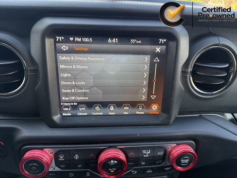 Certified 2022 Jeep Gladiator Overland AWD/4WD image 82