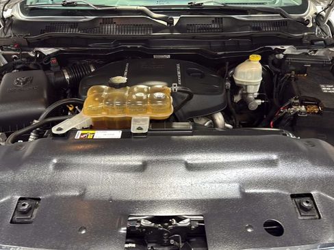 Used 2015 RAM 1500 Laramie w/ Trailer Tow Group AWD/4WD image 33