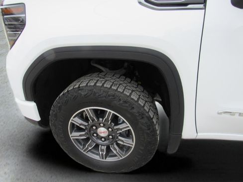 Used 2025 GMC Sierra 1500 AT4 AWD/4WD image 44