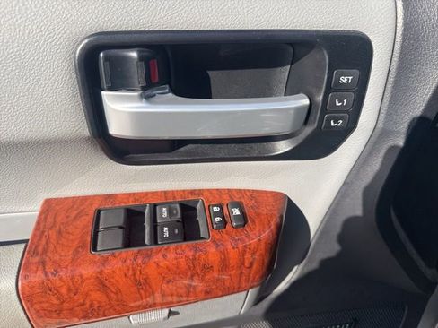 Used 2021 Toyota Sequoia Platinum image 14