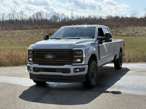 Used 2026 Ford F350 Platinum image 1