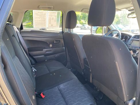 Used 2024 Mitsubishi Outlander Sport ES AWD/4WD image 13