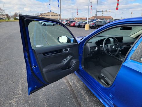 Certified 2023 Honda Civic EX image 18