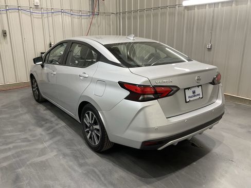 Used 2021 Nissan Versa SV image 19